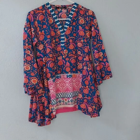 Khaadi Women's Intricate Multicolor Damask Print Shark Hem Trapeze Top - Picture 2 of 9